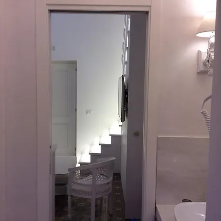 فندق مبيت وإفطار Le Perle 4*